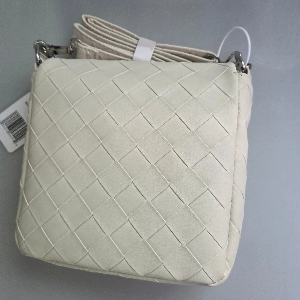 Navana Woven Crossbody Bag White Cream Basketweave